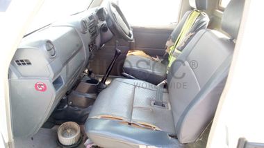 Toyota/Land Cruiser - 2013