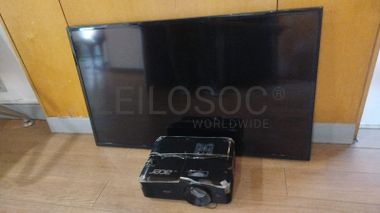 TV - Samsung & Projetor - Acer 