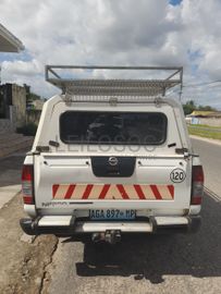 Nissan Hardbody 