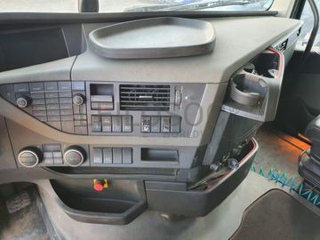 Volvo FH 6X4 · Ano 2014