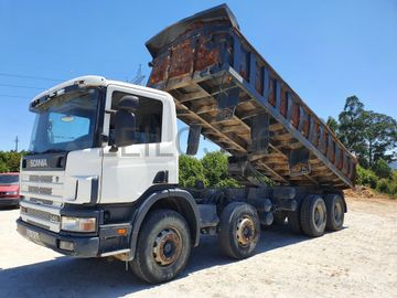 Scania P114CB 8x4 · Ano 2000