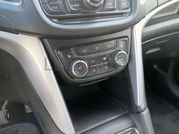 Opel Zafira · Ano 2012