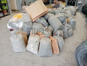 Equipamentos de Apoio à Indústria · Stock e Matéria-Prima