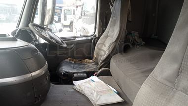 Camião Volvo FM12.380