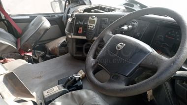 Camião Volvo FM12