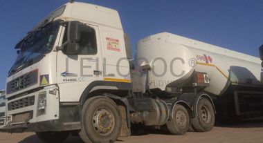 Camião Volvo FH12