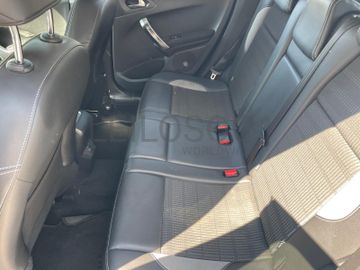 Peugeot 2008 1.6HDI · Ano 2015