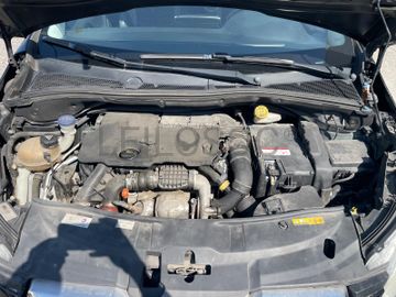 Peugeot 2008 1.6HDI · Ano 2015