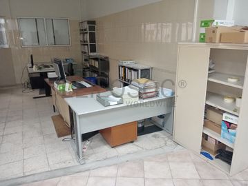 Mobiliário · Equipamentos