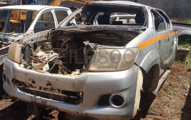 Carcaça de Toyota Hilux