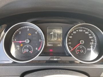 Volkswagen Golf · Ano 2013