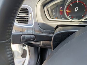 Volvo V40 D2 Cross Country · Ano 2016