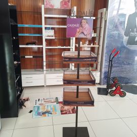 Produtos de Saúde e Cosmética · Equipamentos