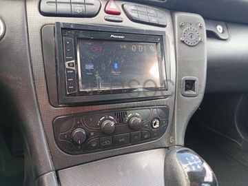 Mercedes-Benz C220 · Ano 2002
