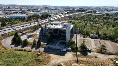 Edifício de Escritórios + Recheio · Sintra