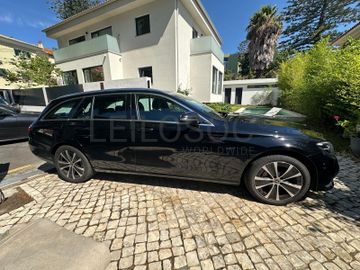 Mercedes-Benz E300 de · Ano 2020