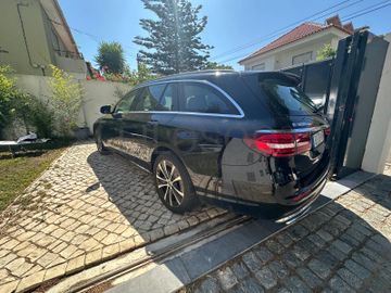 Mercedes-Benz E300 de · Ano 2020
