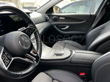 Mercedes-Benz E300 de · Ano 2020