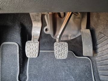 Mercedes-Benz A 180 · Ano 2012