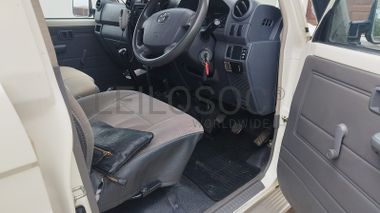 Toyota Land Cruiser 79-3,20m
