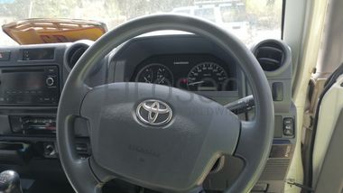 Toyota Land Cruiser79DCHZJ79R-3.18m