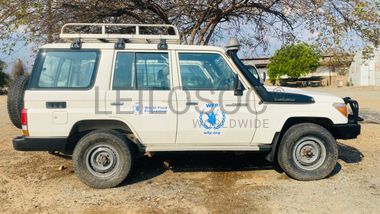 Toyota Land Cruiser - 2015
