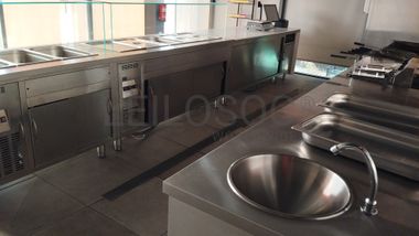 Estabelecimento Comercial com Recheio · Tortosendo, Covilhã