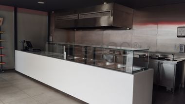 Estabelecimento Comercial com Recheio · Tortosendo, Covilhã