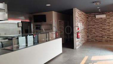 Estabelecimento Comercial com Recheio · Tortosendo, Covilhã