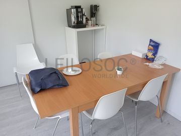 Mobiliário e Decoração · Equipamentos