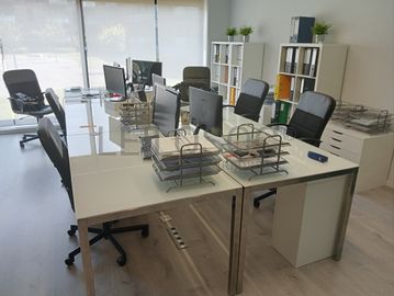 Mobiliário e Decoração · Equipamentos