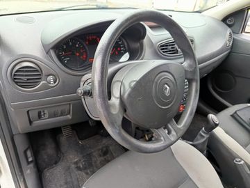 Renault Clio · Ano 2010