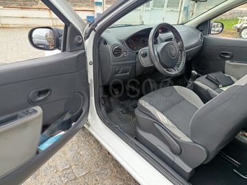 Renault Clio · Ano 2010
