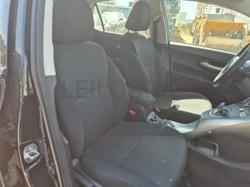 Toyota Auris · Ano 2012