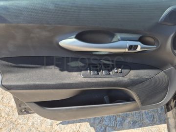 Toyota Auris · Ano 2012