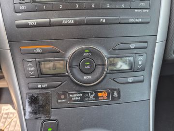 Toyota Auris · Ano 2012