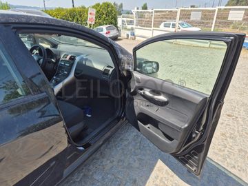 Toyota Auris · Ano 2012