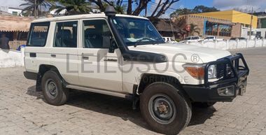 Toyota Landa Cruiser - 2,70m