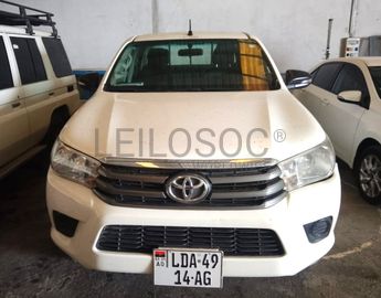 TOYOTA	HILUX DC