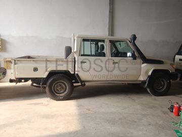 TOYOTA	LC PICK-UP