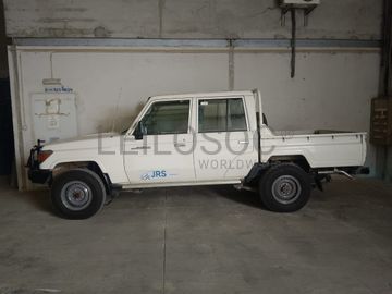 TOYOTA	LC PICK-UP
