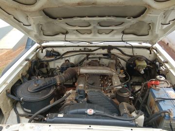 TOYOTA	LC PICK-UP