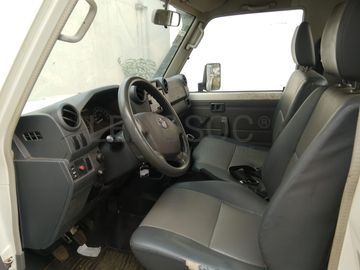 TOYOTA	LC PICK-UP
