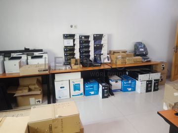Mobiliário e Informática
