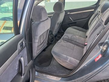 Peugeot 407 · Ano 2004