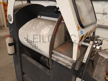 Máquina de Corte de Alumínio