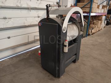 Máquina de Corte de Alumínio