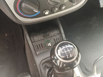 Opel Corsa 1.3 CDT · Ano 2006