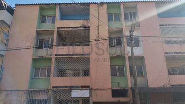 Apartamento T3 em edifício de quatro pisos