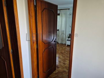 Moradia V4 · Vila de Cucujães, Oliveira de Azeméis